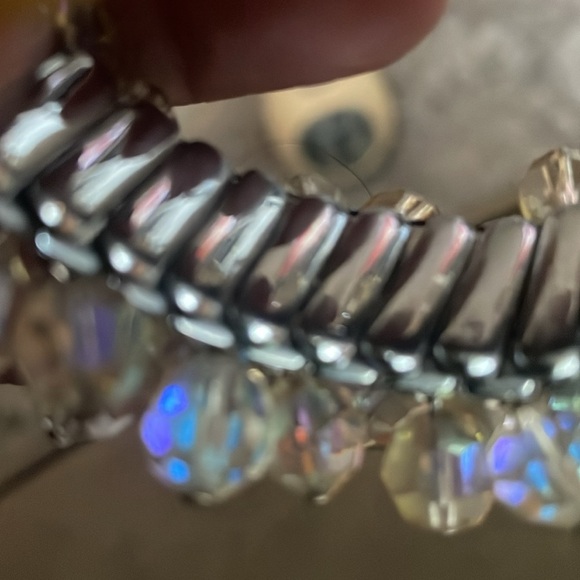 Vintage Cha Cha 1950 Aurora Borealis stretch bracelet - Picture 4 of 7